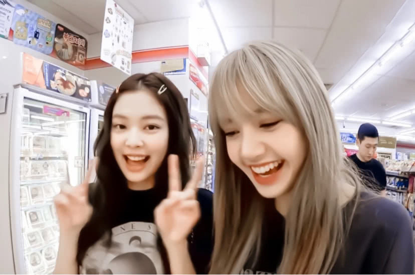 blackpink背景图一起呵护最好的真傻