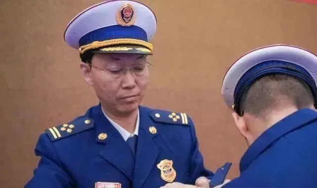 赖世雄  福建消防救援总队政委 刘克辉  江西消防救援总队政委 肖  枭