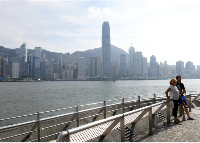 “香港钟南山”在公开场合讲普通话，为什么会有人感到不舒服？（最新发布）