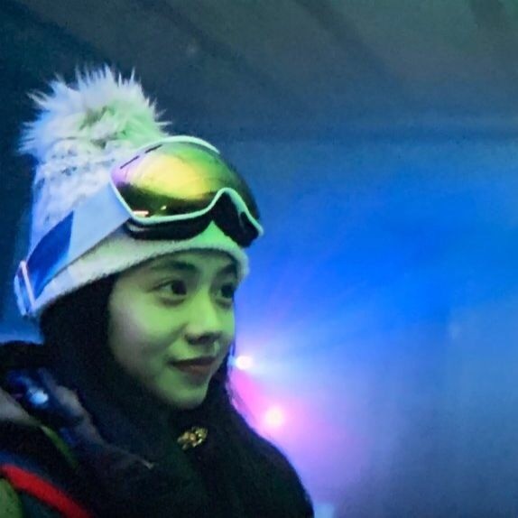 马小远韦一航情侣头像,蓝天白云,再次起航