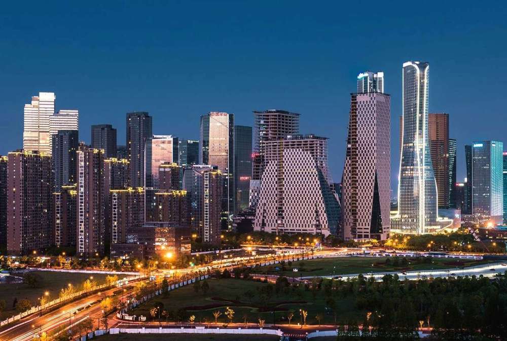 杭州经济总量2020_杭州西湖图片(2)
