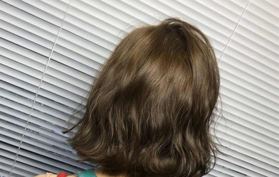 热烫蛋蛋卷烫发该怎么上杠?这样做就对了!