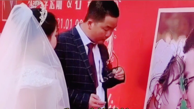 河北婚礼现场空无一人新郎默默流泪原因曝光后收到全网祝福引瞩目