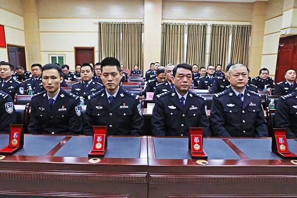 彭水举行首个中国人民警察节庆祝活动