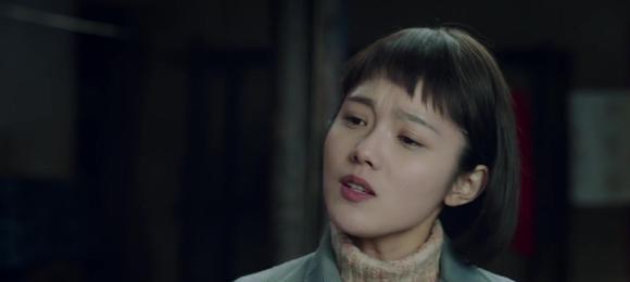 《远方的山楂树》中宋赫男开结婚介绍信的情景相信感动了很多观众