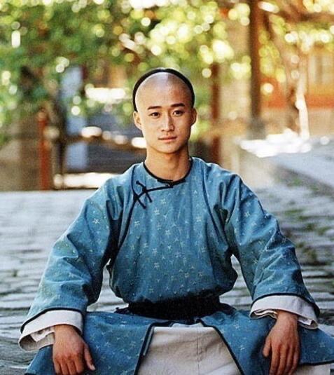 《太极宗师》,长路漫漫任我闯,带一身胆色和热肠吴京家里往上数几代都