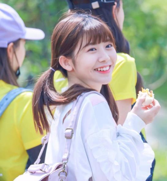 虎牙梨涡的牙套少女赖美云|赖美云|虎牙|小七