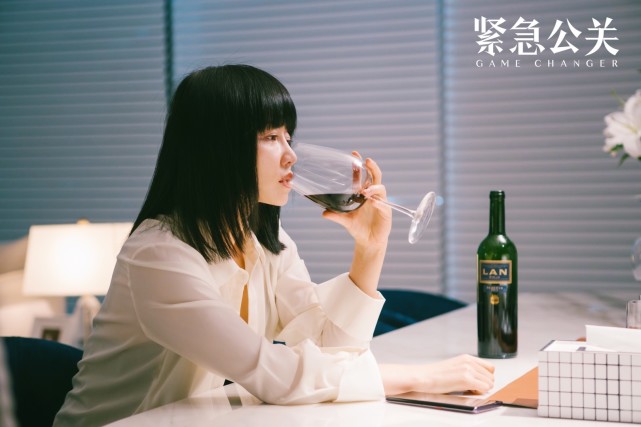 化身飒爽女律师破解公关难题|黄晓明|谭卓|紧急公关|惠楷栋|袁未|延禧