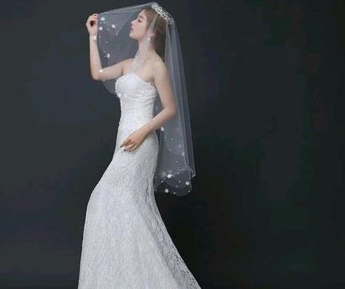 婚纱图片伤感_雏田黑色婚纱图片伤感(2)