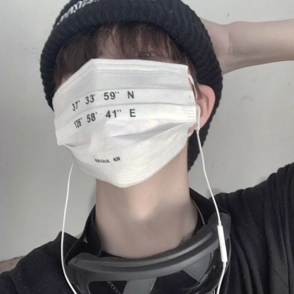 是小哥哥吗戴帽子男头