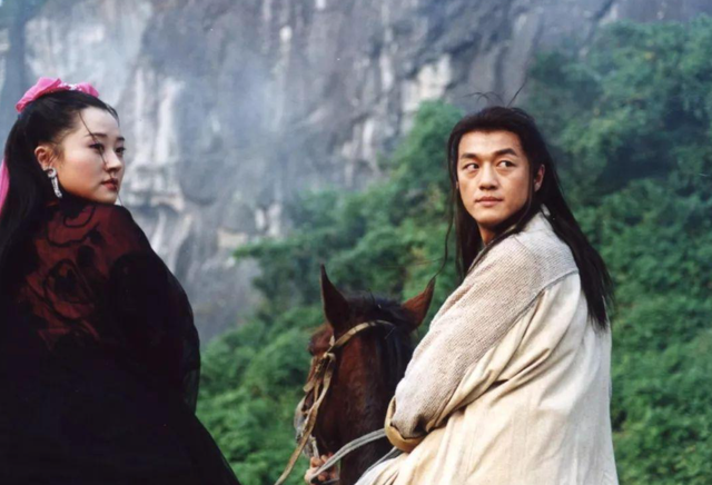 时隔十几年,李亚鹏和他的《笑傲江湖》,终于被平反了!