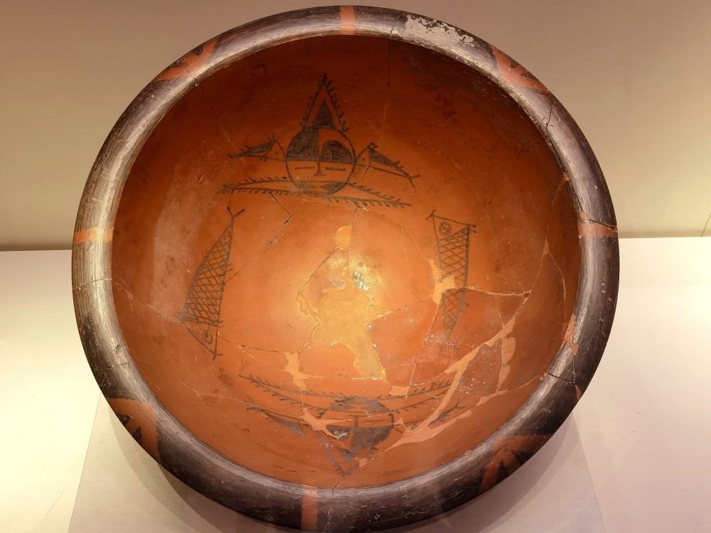 看见文物仰韶彩陶工艺精品新石器时代人面鱼纹彩陶盆