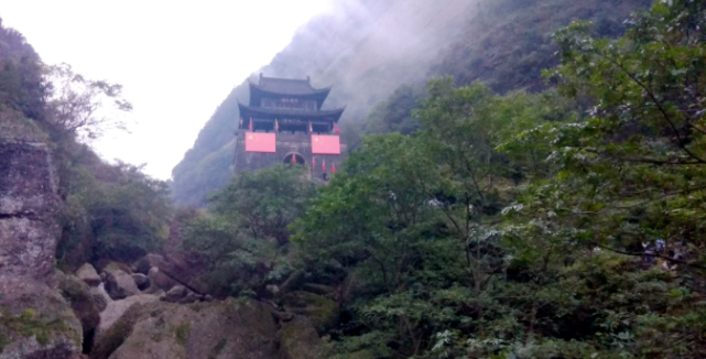 广元剑门关,四川咽喉兵家必争之地,文人笔下的天下雄关到底有多凶险