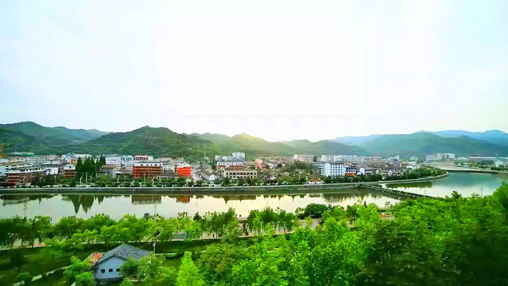 两当县人口_甘肃省一个县,人口仅5万,1500多年不改名(3)