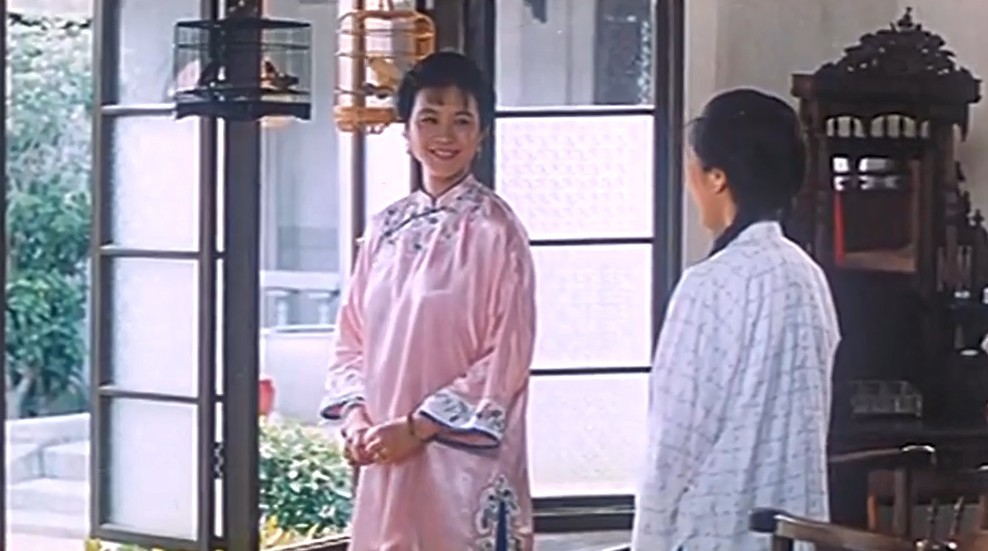 12岁女人偷人口述_12岁女生照片