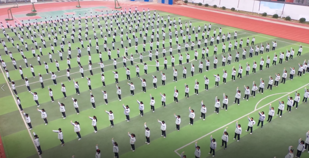 这就是大瑶中学!活力十足!