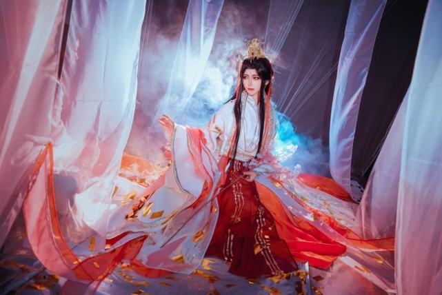 天官赐福cosplay正片图赏太子悦神谢怜