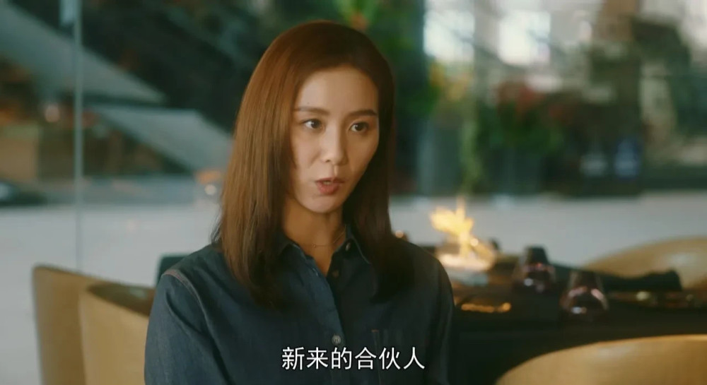 《流金岁月》杨柯挖走唐欣,叶谨言又失得力干将,道不同不相为谋