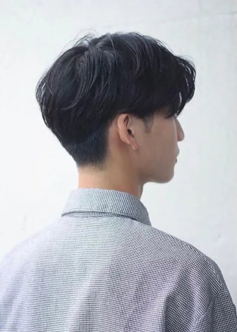 12款男生后脑勺发型留了好帅
