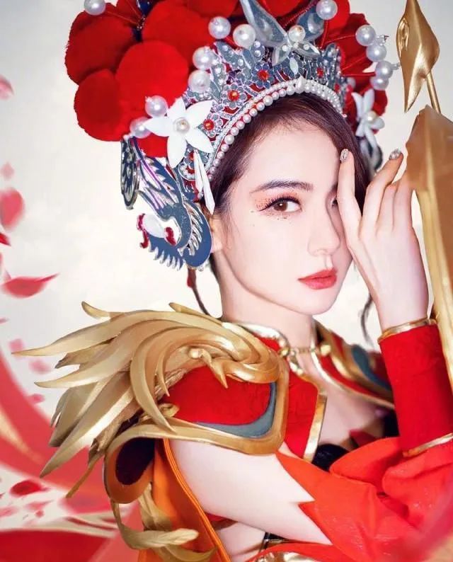 满满的羡慕嫉妒恨,女神戚薇cos虞姬,竟是因为老公喜欢王者荣耀