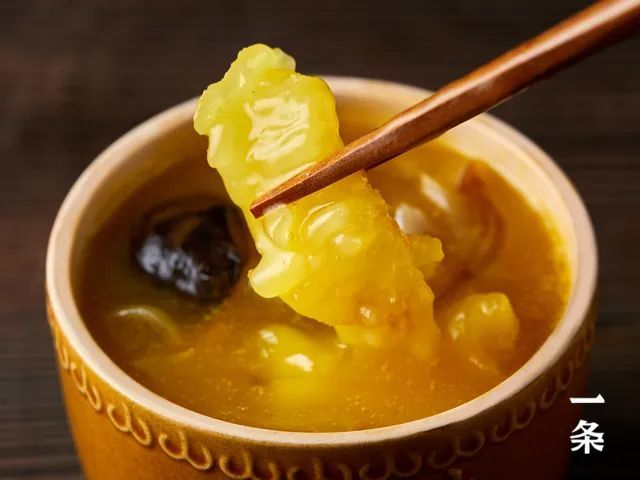 鲍鱼,海参,花胶,蹄筋……金色高汤浓醇鲜美,这"佛跳墙