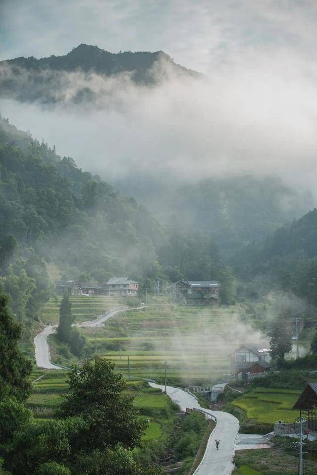 黔北首家藏在大山里稻田民宿,是你向往的生活!