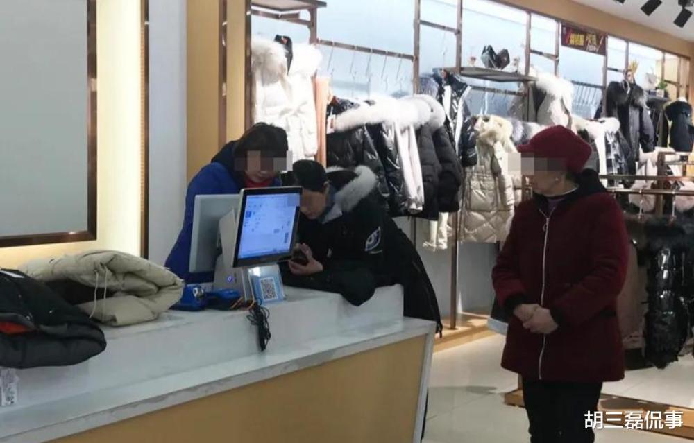 商场扯人口罩_戴口罩的人简笔画