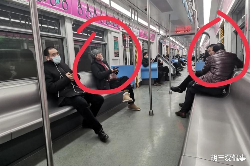 商场扯人口罩_戴口罩的人简笔画