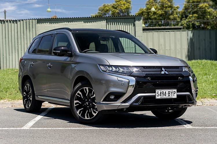 2021欧蓝德大改款,2021欧蓝德图片 2021年三菱欧蓝德phev gsr插电混动:更精致的提升