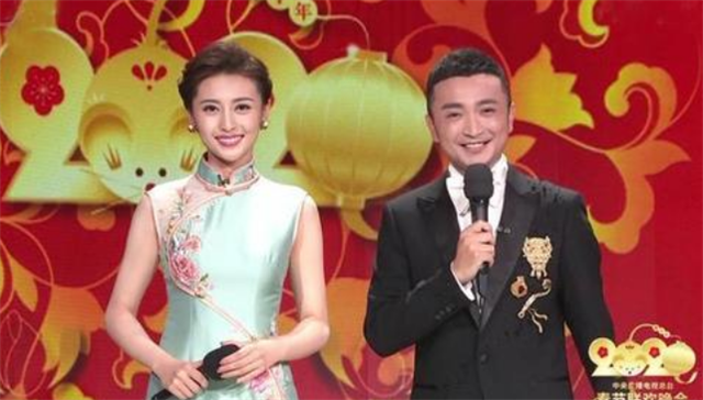 主持人大赛被淘汰后,张舒越成春晚史上最年轻主持人,现签约央视