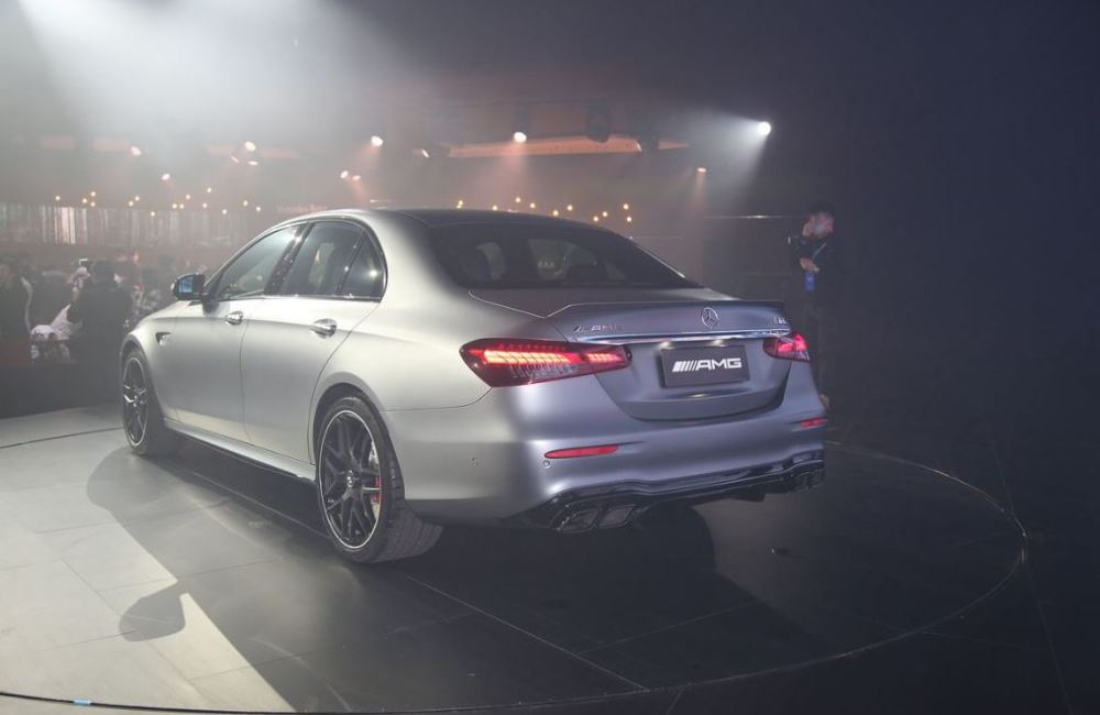 奔驰amg e 63 s 4matic 上市,配高性能排气系统