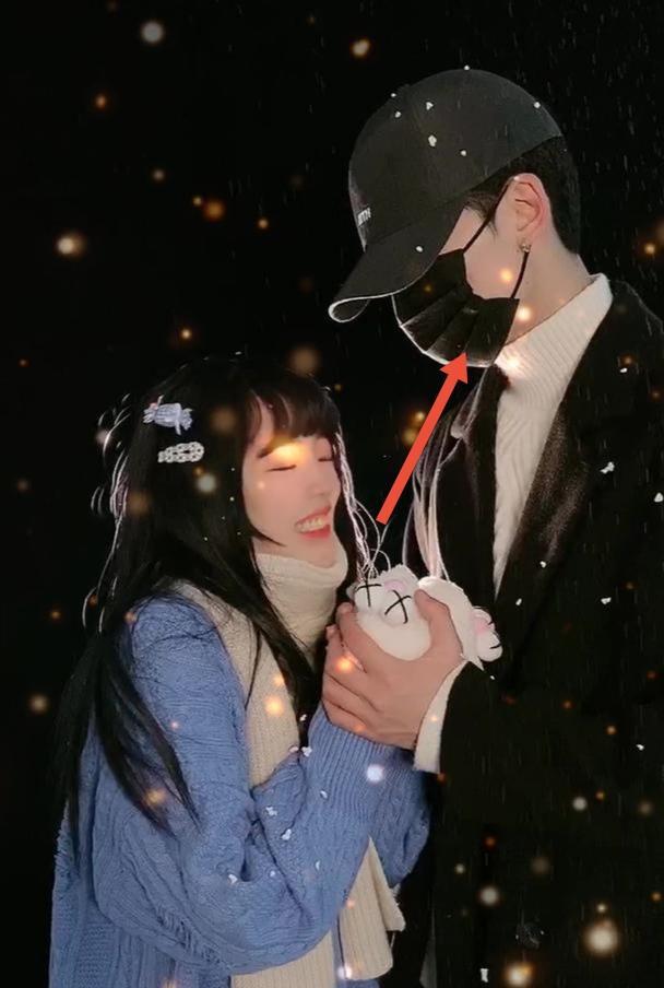 霸总林锡请"替身"了?一会是棱角脸一会是圆脸,真当网友看不出来?