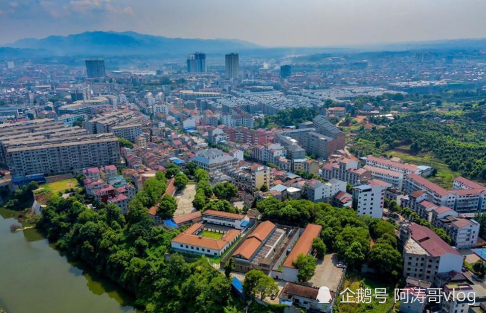 湖南省出生人口_湖南省老年人口大省(2)
