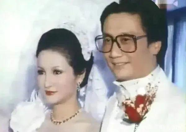 狄波拉的浪姐生涯,与谢贤生下谢霆锋,却被疑是何鸿燊私生子?