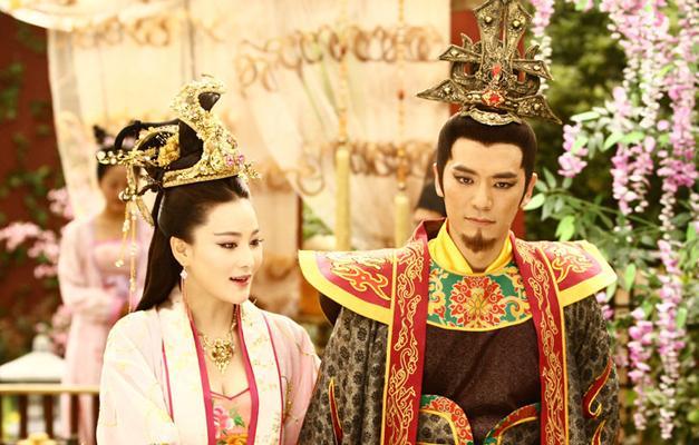 古代妲己有一个坏习惯让纣王十分喜好现代女性尴尬不敢模仿