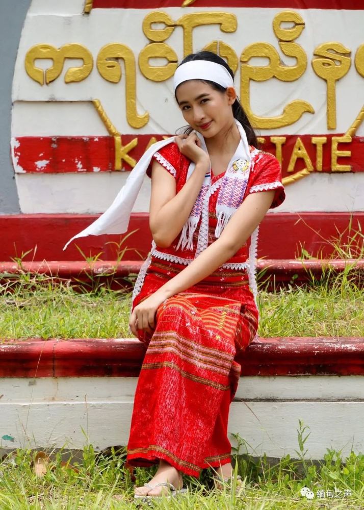 这是缅甸克伦新年,不少缅甸美女晒出美照