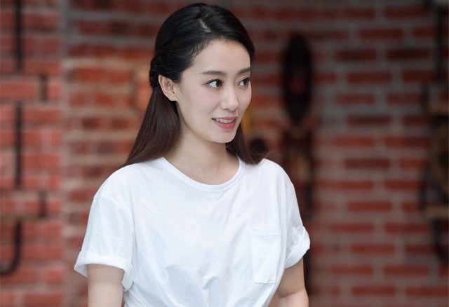 张小斐是谁?被称贾玲金牌助演还出演你好李焕英,两人什么关系