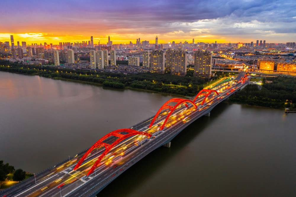 61/80  2020年9月,改造完成后的沈阳浑河长青桥.