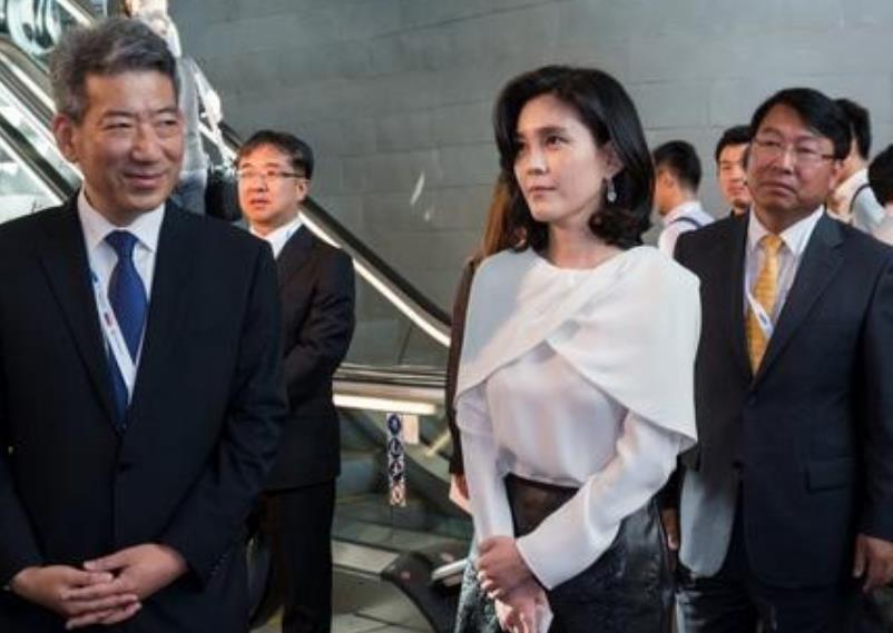 三星长公主太精了!25岁不顾反对嫁保安,摆脱财阀联姻掌控人生