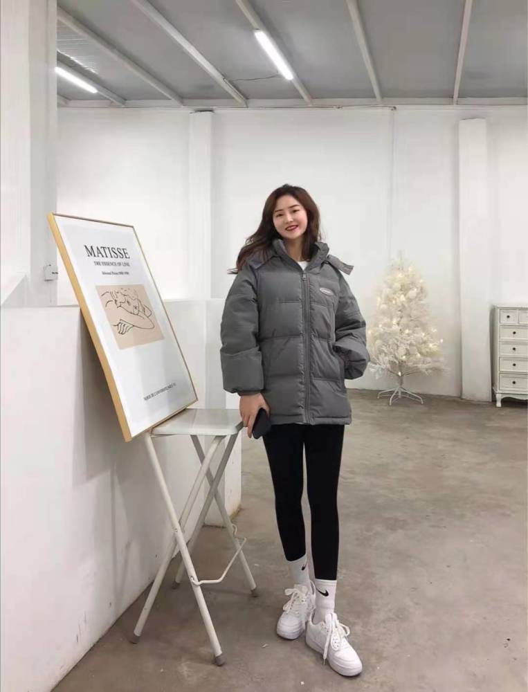 鲨鱼裤怎么搭配羽绒服好看