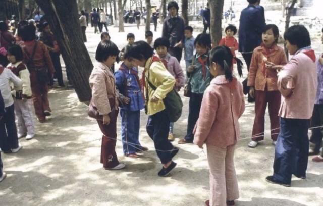 8090后的童年回忆看懂这些照片就说明你真的老了