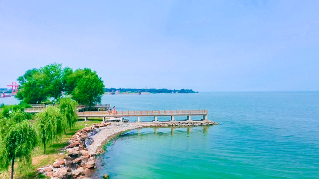 巢湖市天河街道GDP_夜晚街道图片(3)