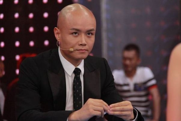 乐嘉上台醉酒闹事,你以为是自作自受,其实背后另有算盘!