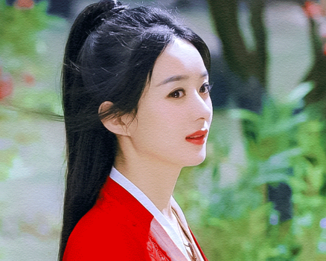 女演员穿上红衣古装,彭小苒火到国外,她俩被观众牢记