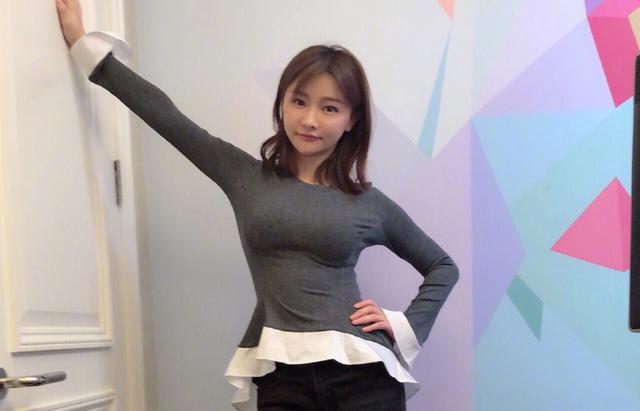 同样是lol女主播周淑怡cos阿狸惨遭警告看到miss后美若天仙