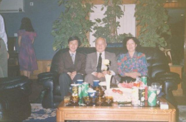 父亲是副国级,他也是副国级,63岁时,他被自己的警卫员