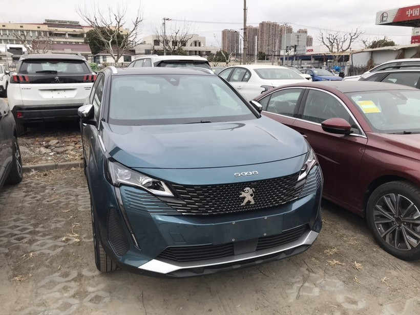 2021款东风标致5008已有实车到店,颜值提升显著,这回翻盘有望?