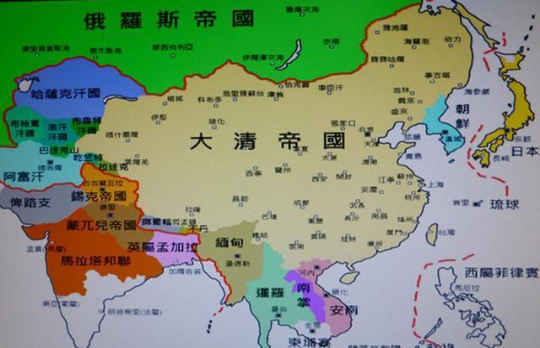 第三名,中国清帝国,全盛时疆域面积约为1300万平方公里,现西亚巴尔喀