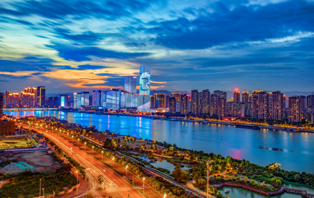 江苏2021gdp_江苏gdp破10万亿图片