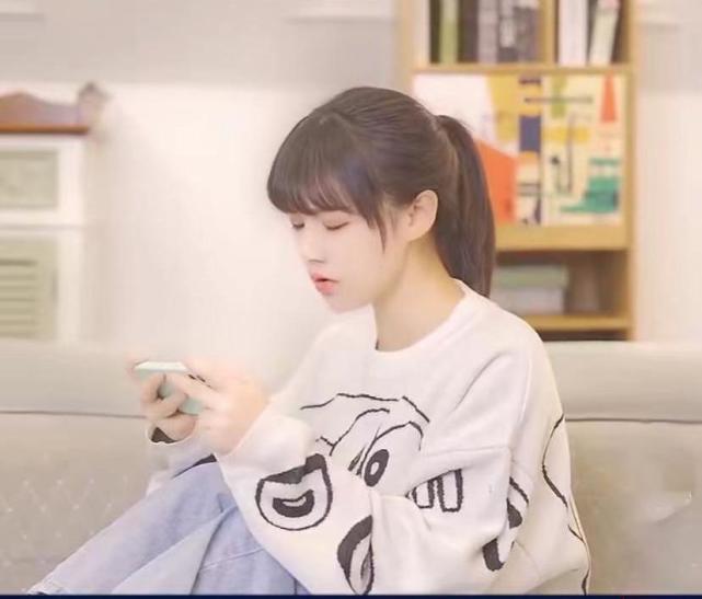 娃娃音网红同扎双马尾麦小兜萝莉本莉饭思思竟然一言难尽